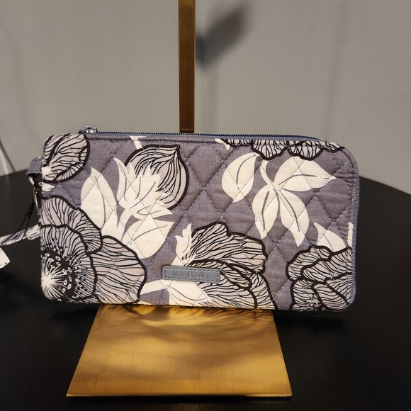 Vera Bradley Gray and White Wristlet - Picture 2 of 3